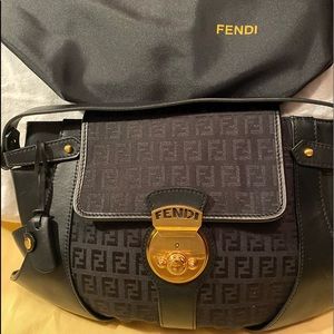 fendi bag medium